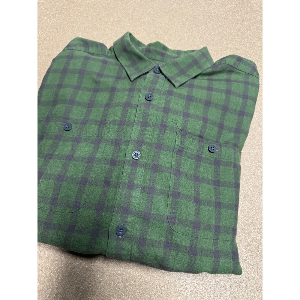 Patagonia Organic Cotton Men's Green Plaid Long‎ Sleeve Button Down Shirt Size L